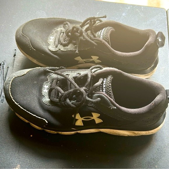 Under Armour Men\'s Black Athletic Shoes